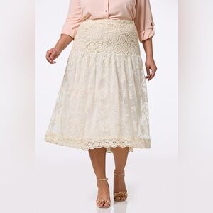 ❤️BRAND NEW! Cato Cream Floral Lace A-Line Skirt